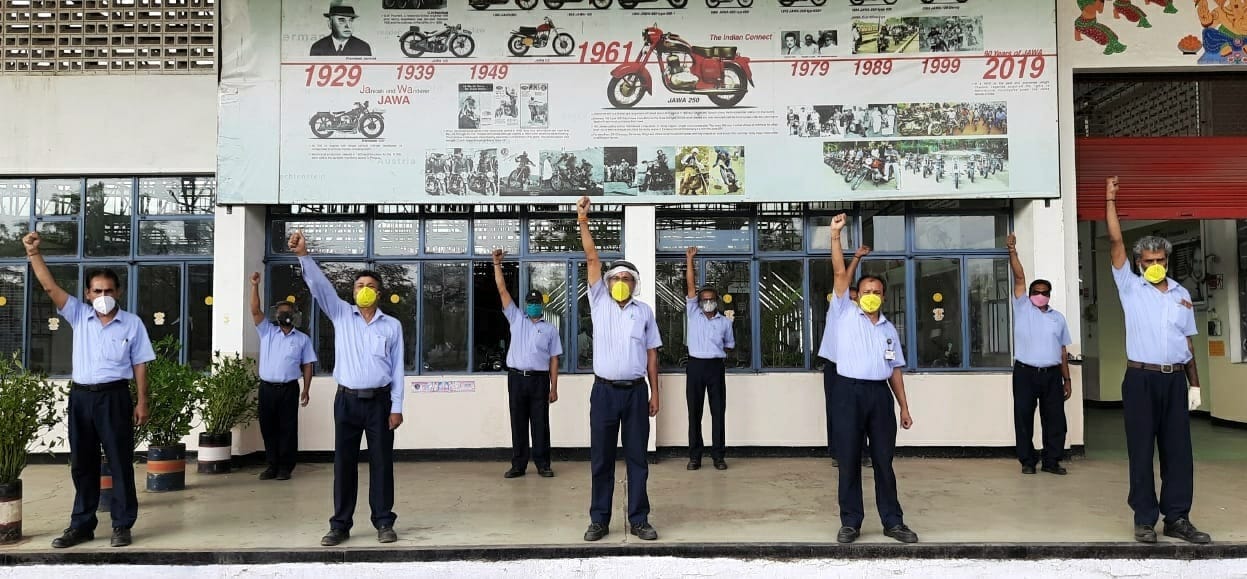 Jawa Motorcycles honours Railway Pointsman Mayur Shelke for his Bravery, gifts him 2021 Jawa Forty two bike