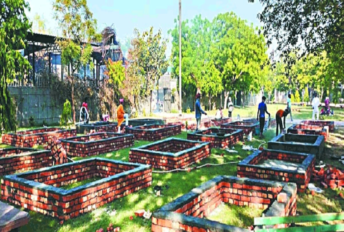 Delhi news: Cremation grounds filled, funeral will be held in the park