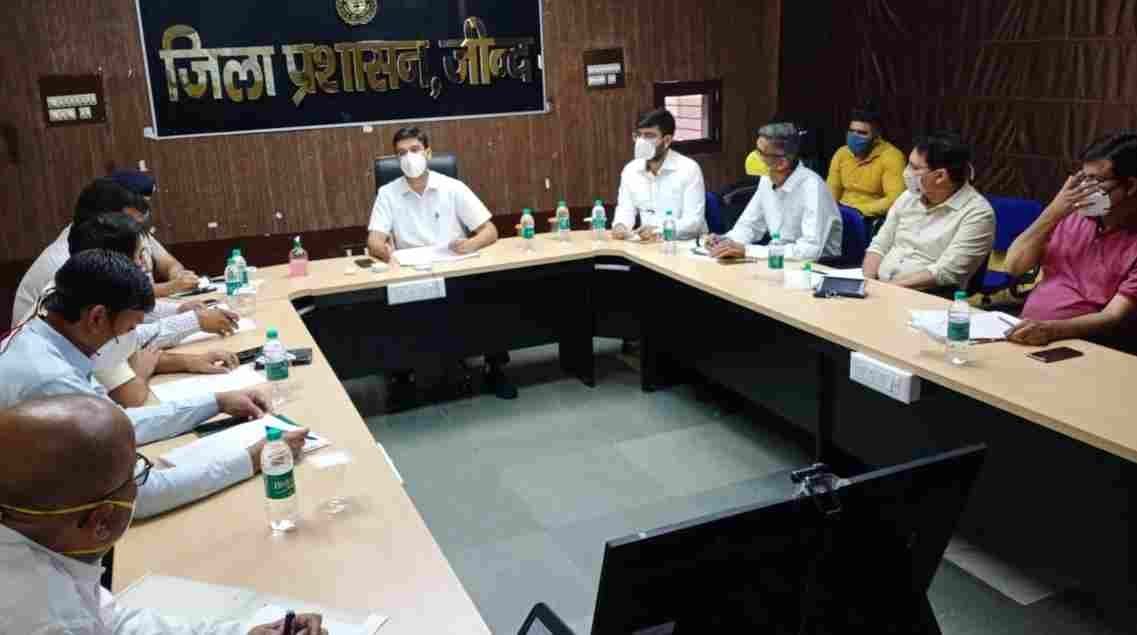 Teams formed of officers to provide facilities to the district administration