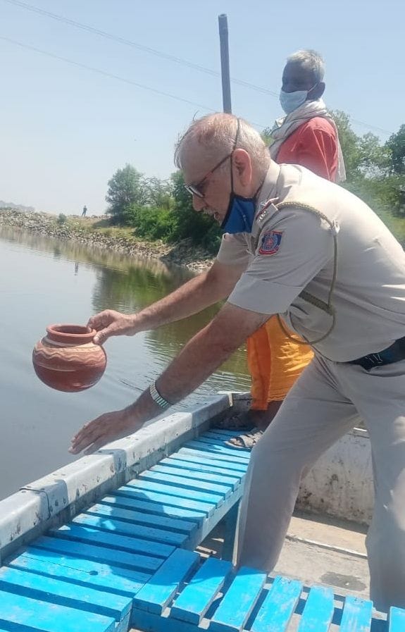 ASI Fayyaz Ahmed cremated Snehanshu