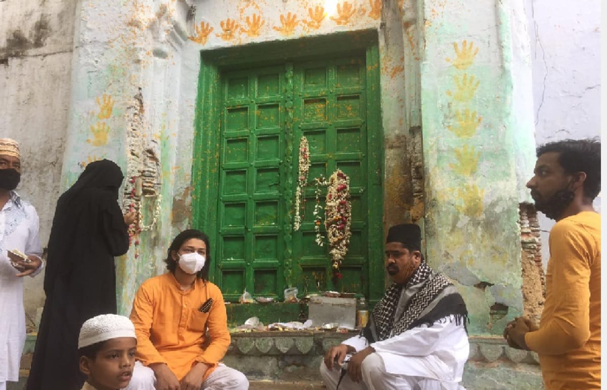 Ghazi mian's ascendant fell with turmeric ritual, all rituals performed following social distance 