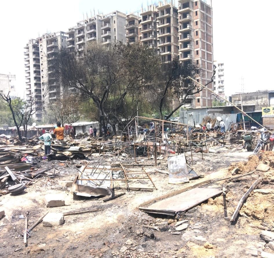 100 cottage burnt to ashes by fire