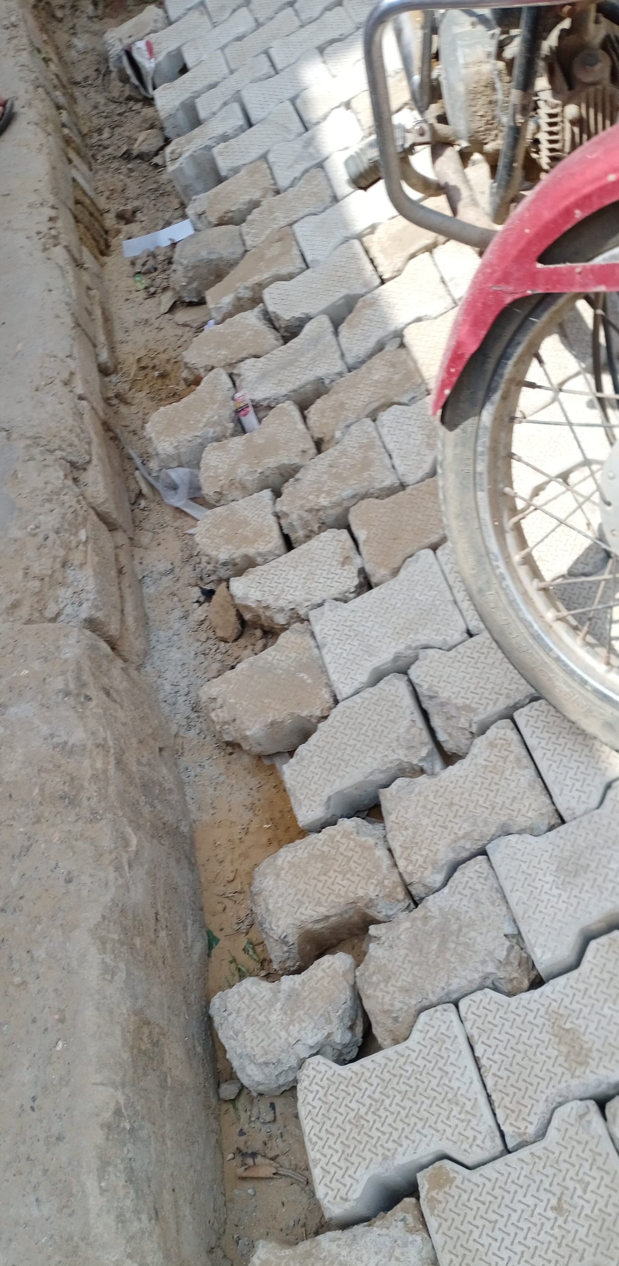 isi marka tile not use in road construction