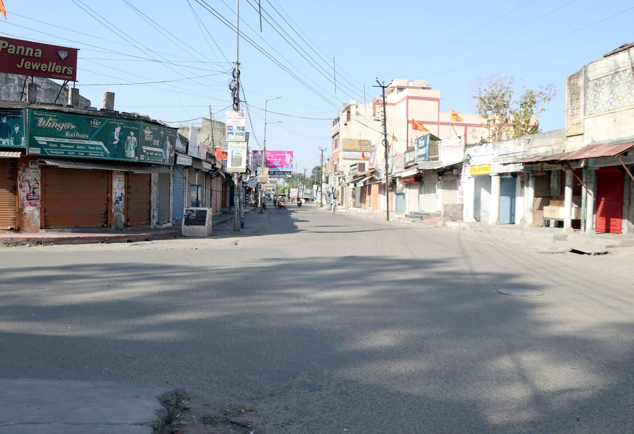 Corona curfew in Bijnor: Silence on the streets, street and street are also heard