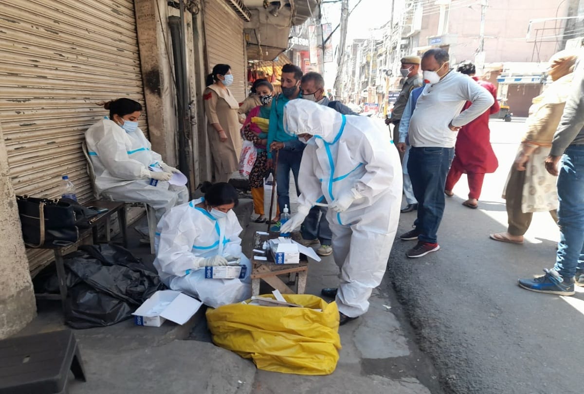 todays active corona cases of jammu kashmir 25 april 2021 corona infection at community level in Jammu district