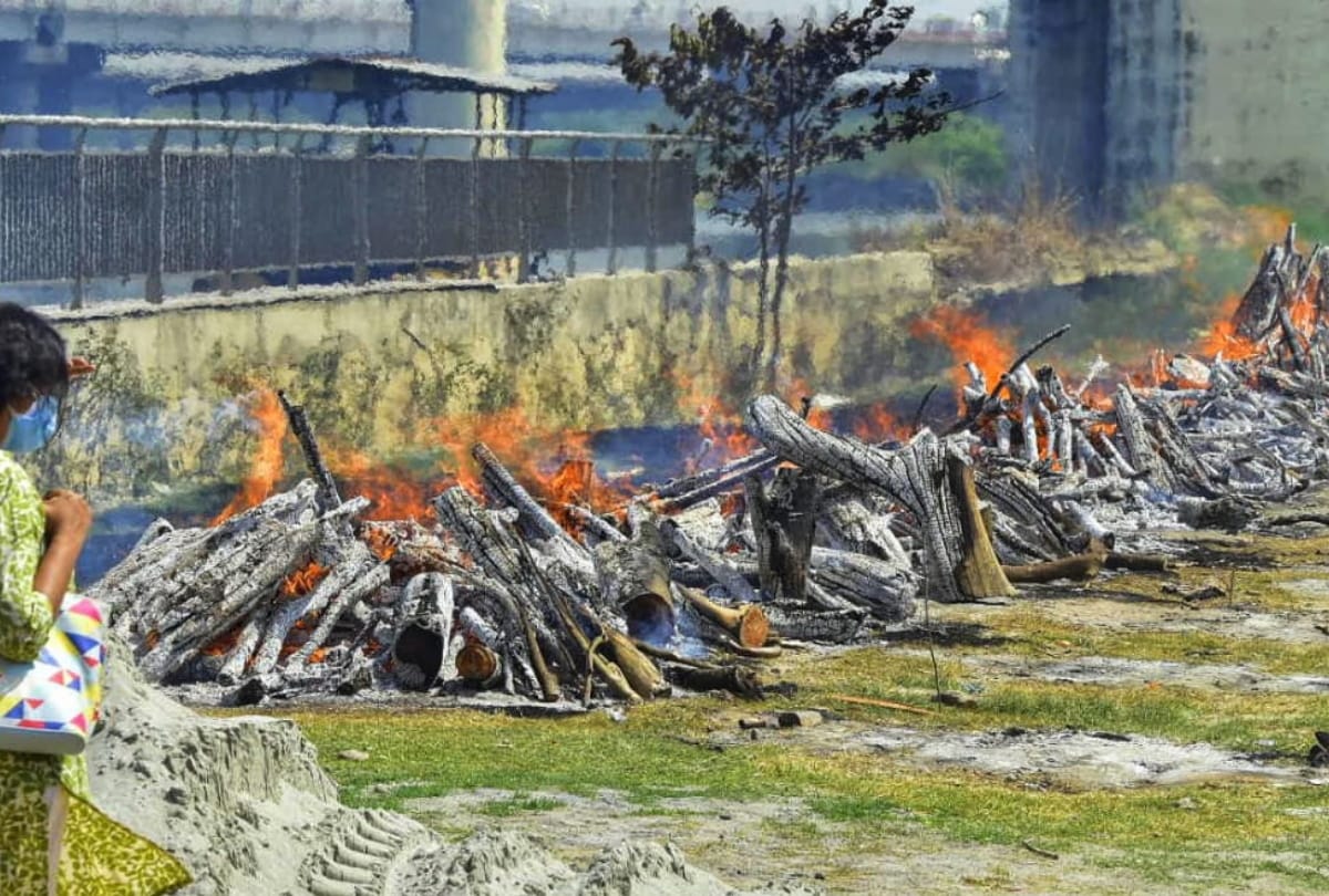 nagar higam wants help from government to cremate dead bodies in Lucknow.