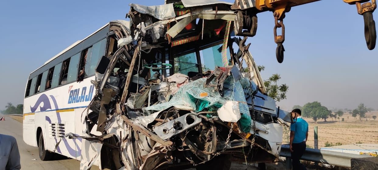 Mathura: Private bus entered into dumper, driver and helper injured