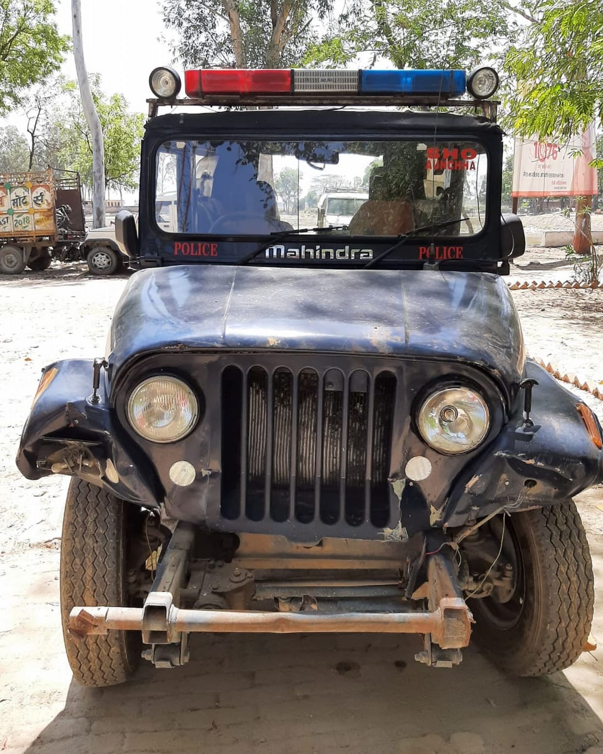 ,firing on police by animal thief in mainpuri