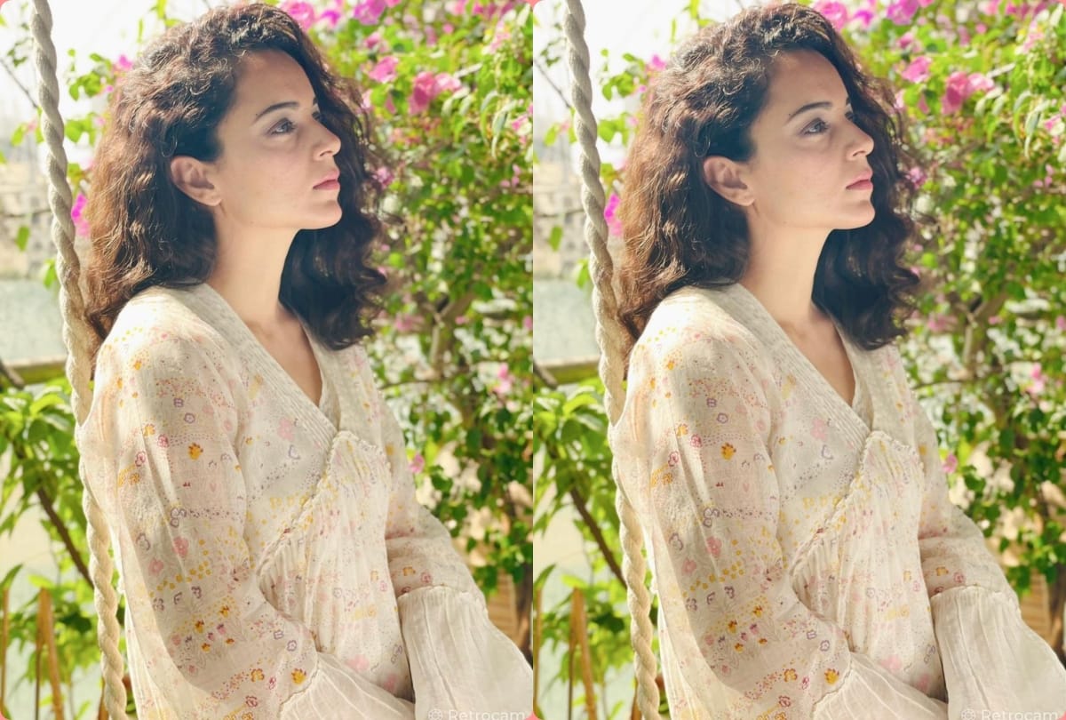 Javed Akhtar defamation case Kangana Ranaut seeks exemption from personal appearance in court