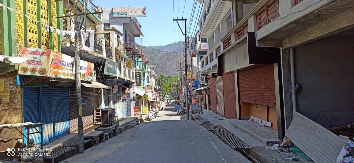 coronavirus in uttarakhand latest news : weekly curfew today, watch photos