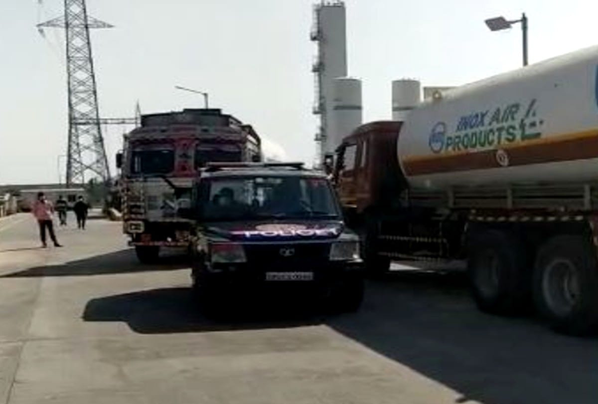 Oxygen Tanker Arriving From Roorkee Uttarakhand To Agra