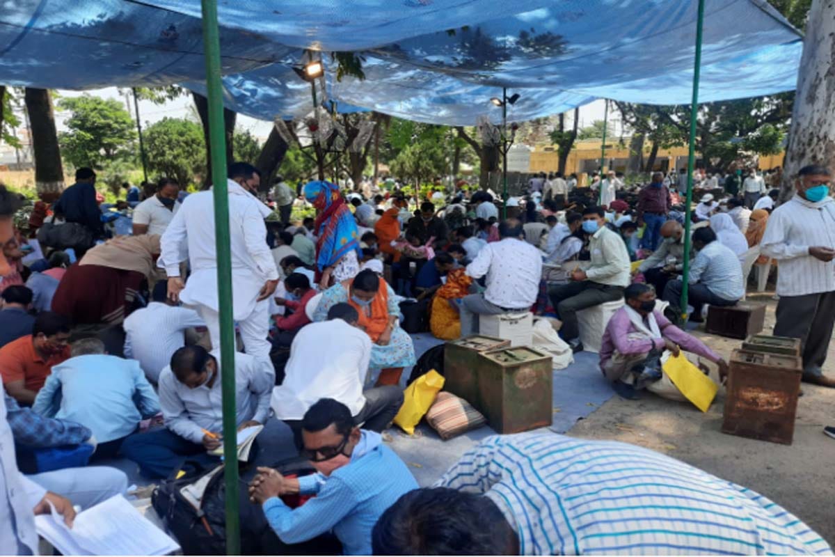 UP: Claims to keep criminals away from vote counting, fail, historyheater becomes agent in Baghpat, tension in village