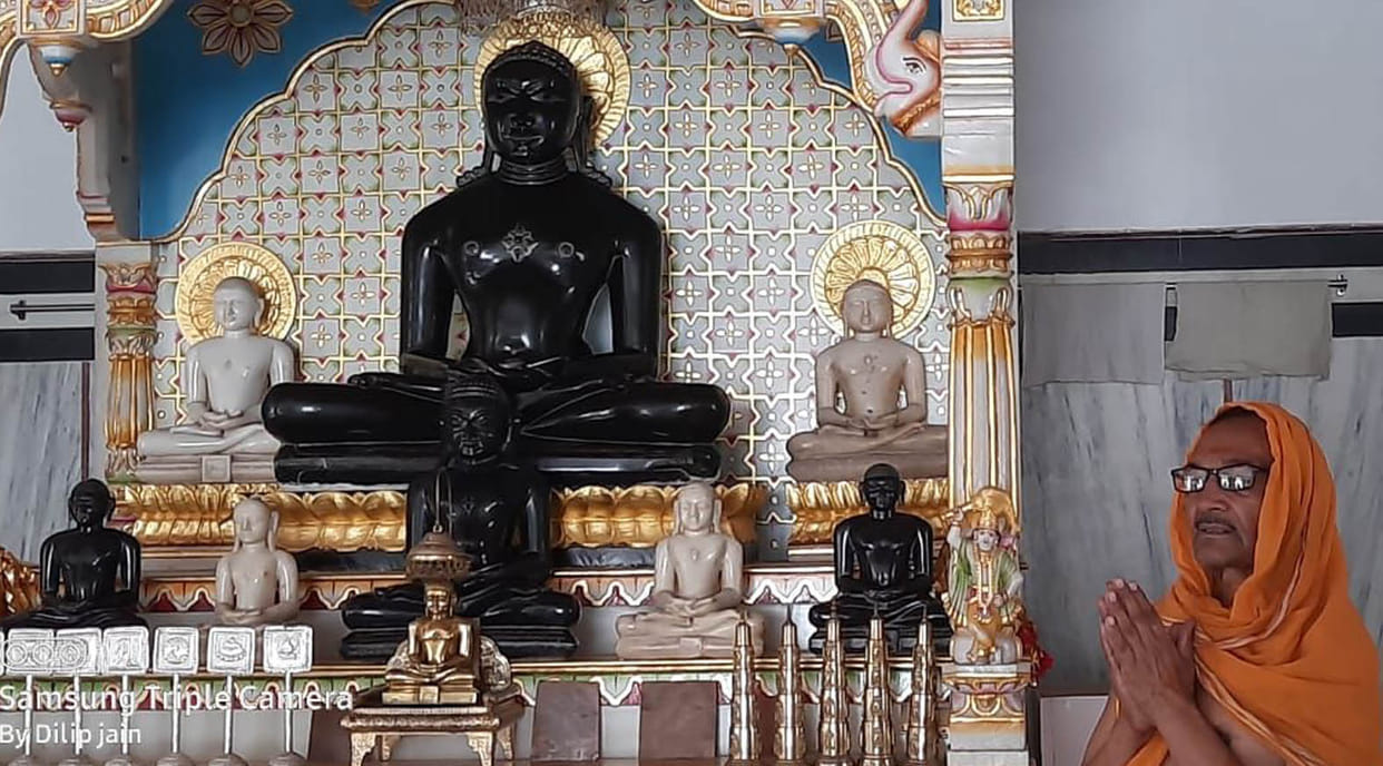temple,covid 19,pandit deendyal,god trust,media prabhari