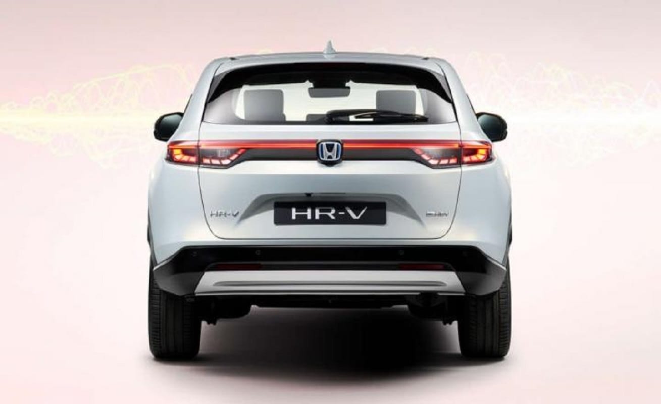2021 Honda HR-V SUV unveiled new honda hrv 2021 interior honda hrv 2021 launch date in india honda hrv 2021 mileage honda hrv 2021 features honda hrv 2021 safety features