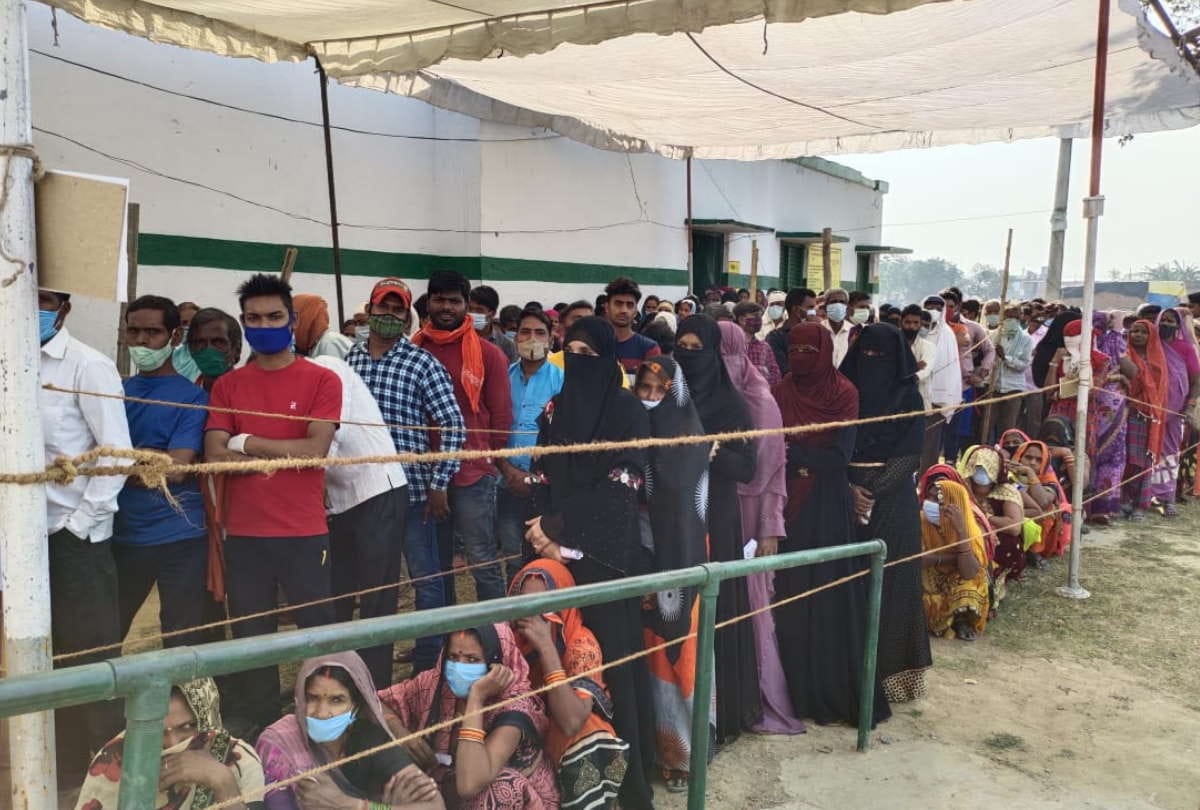 UP Panchayat Chunav 2021 Live Voting News Updates in Siddharthnagar