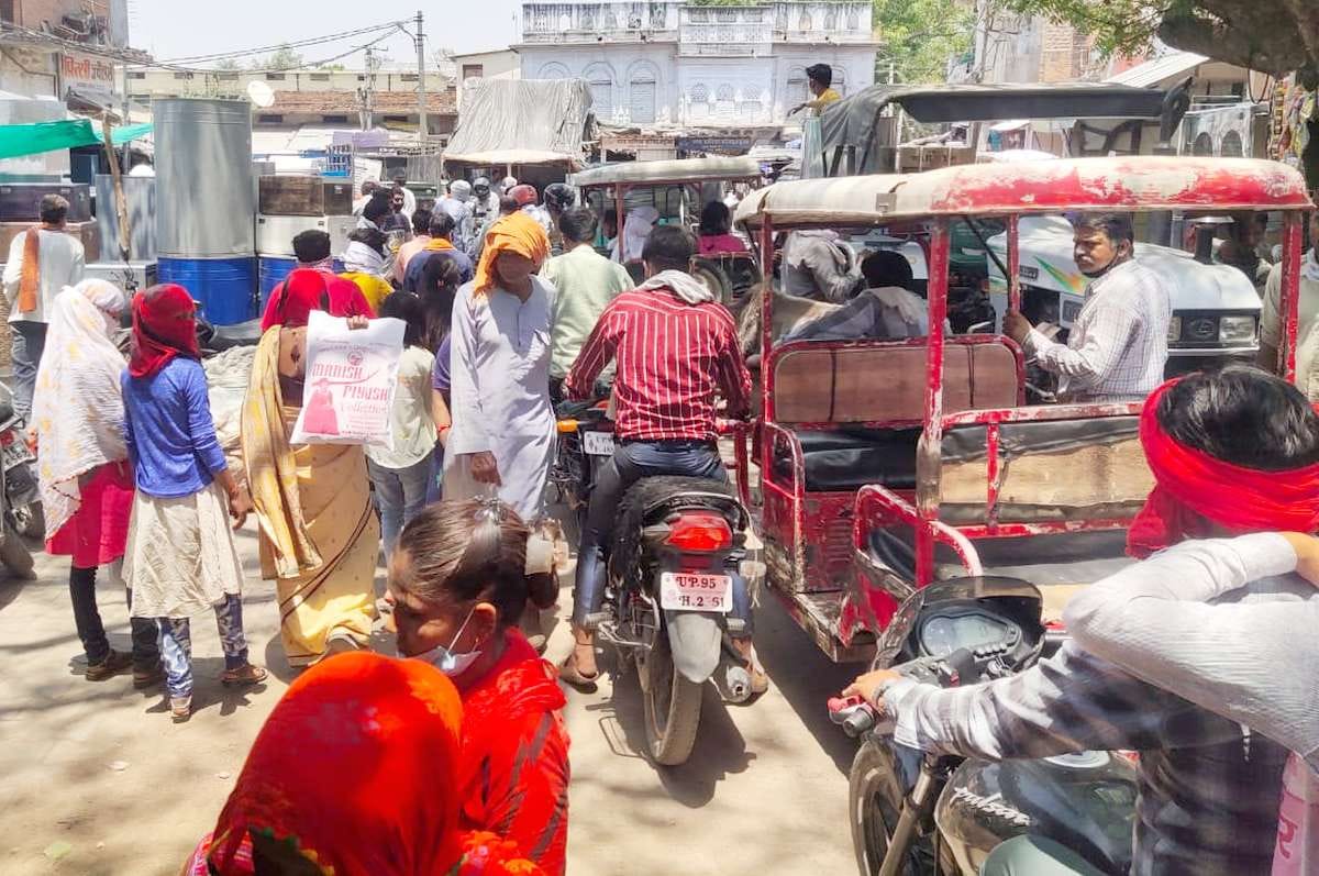 police,mahoba,market,car,covid 19