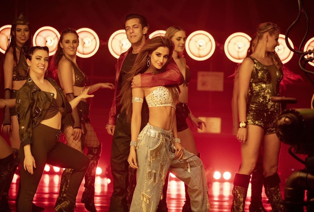 SeetiMaar: Salman Khan makes Yulia playback singer, prepares for new break with 'Dhinka Chika' composer