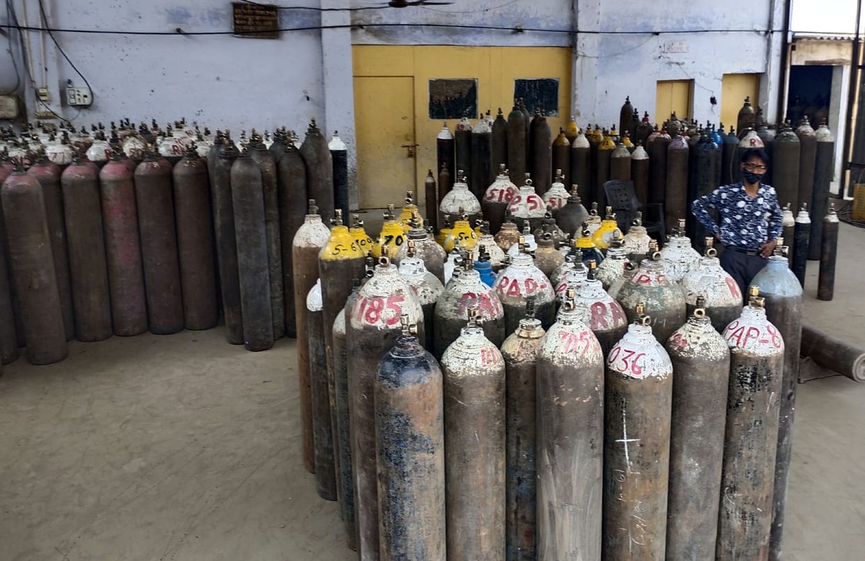 Patient suffering from lack of oxygen throughout the day, 6.5 tons cleared in the evening