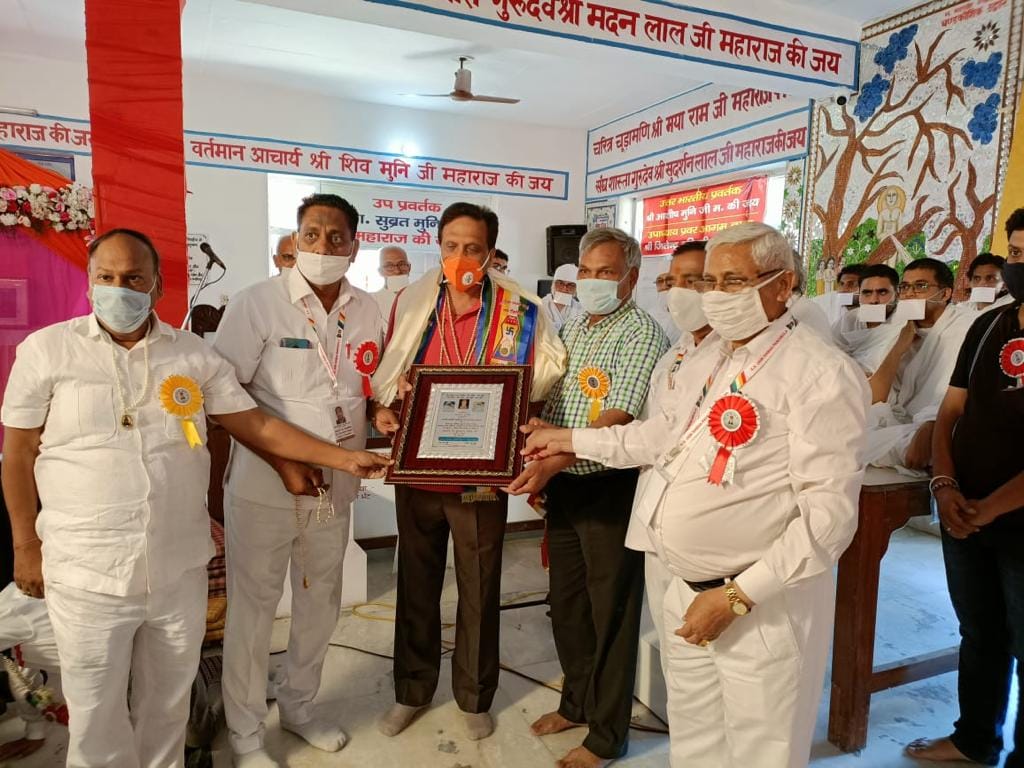 Organizing: Highlighted the principles of Lord Mahavira at the initiation ceremony in Jain graduation