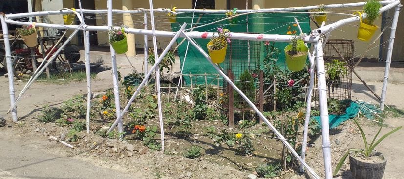 Constable Makes Garden