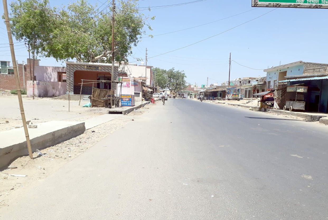 lockdown in chandausi