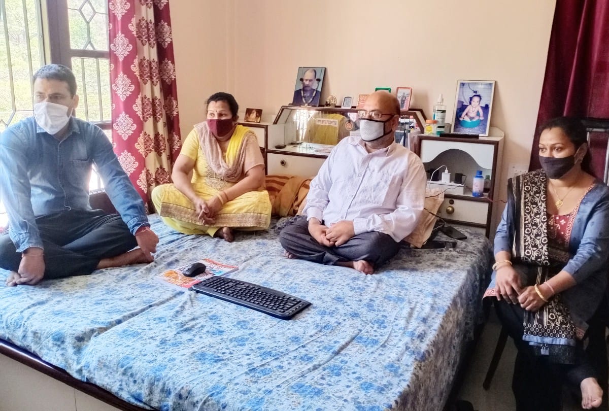 parents saw wedding of son virtual due to coronavirus, Barati also joined online in mandi himachal