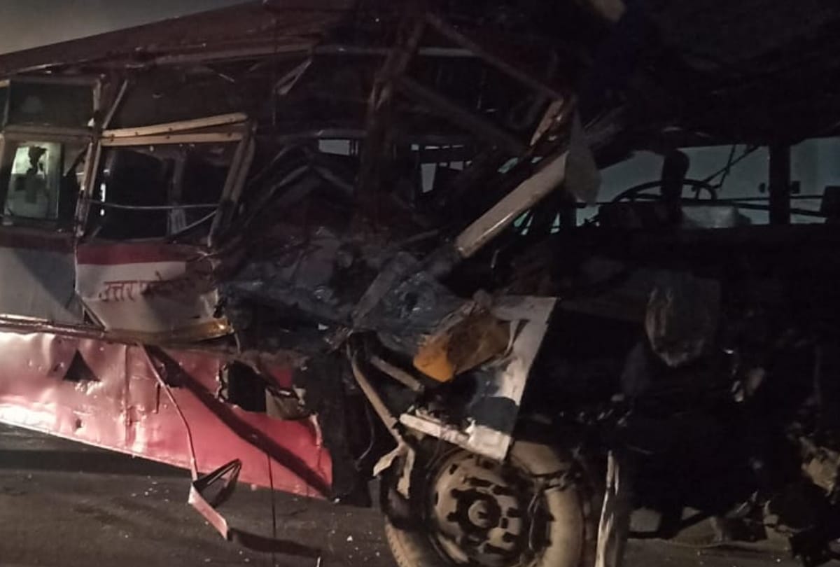 Three died in an accident on bahraich lucknow highway in Bahraich.