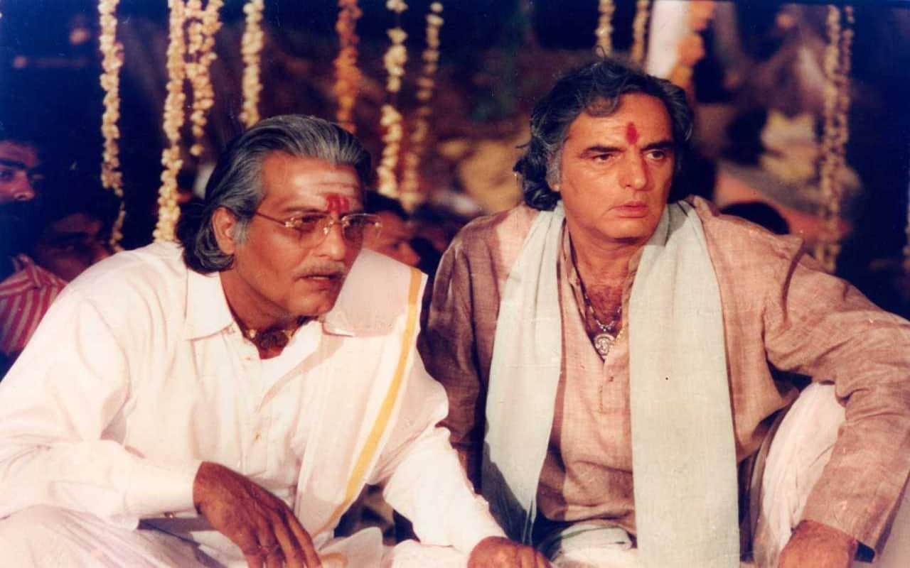 Feroz khan Vinod Khanna deep friendship bond both died on same date by cancer