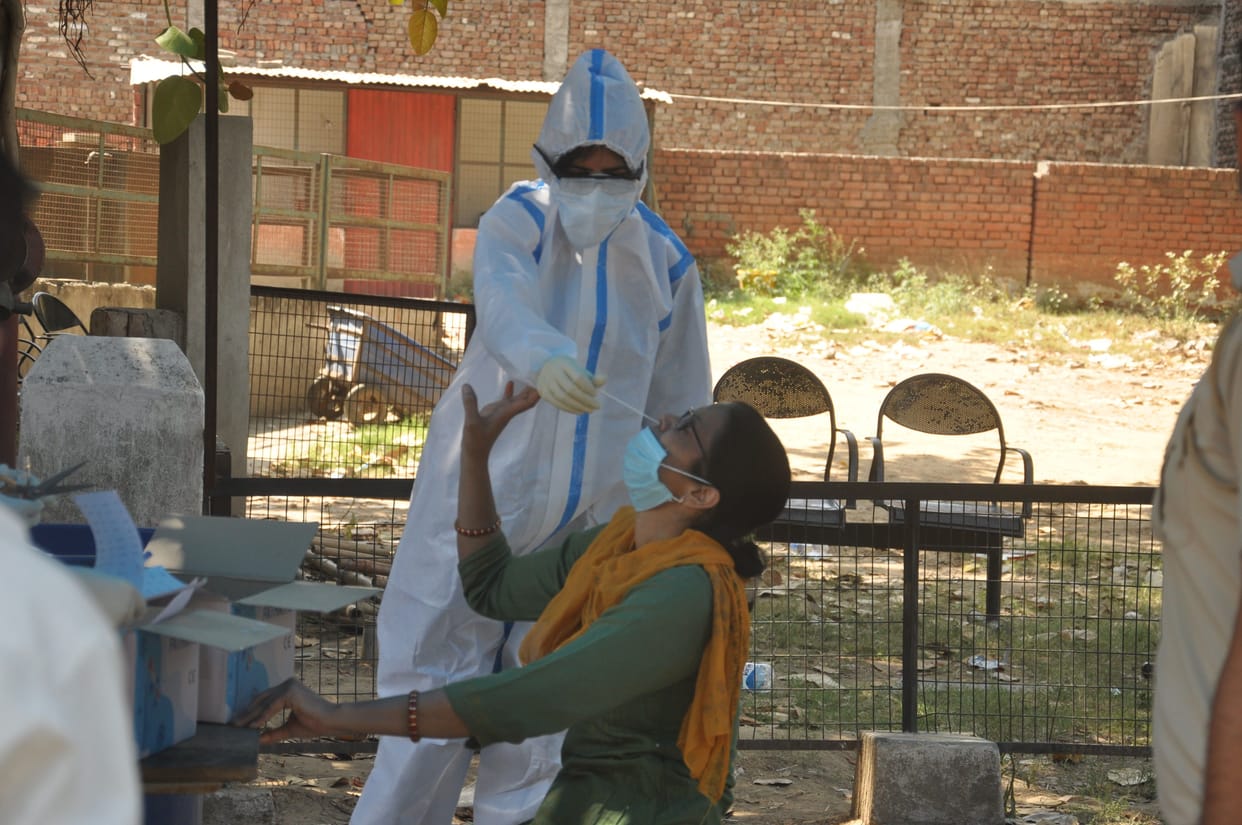 259 positive including 4 children of two, three and four years, six died, funeral of 34 dead bodies