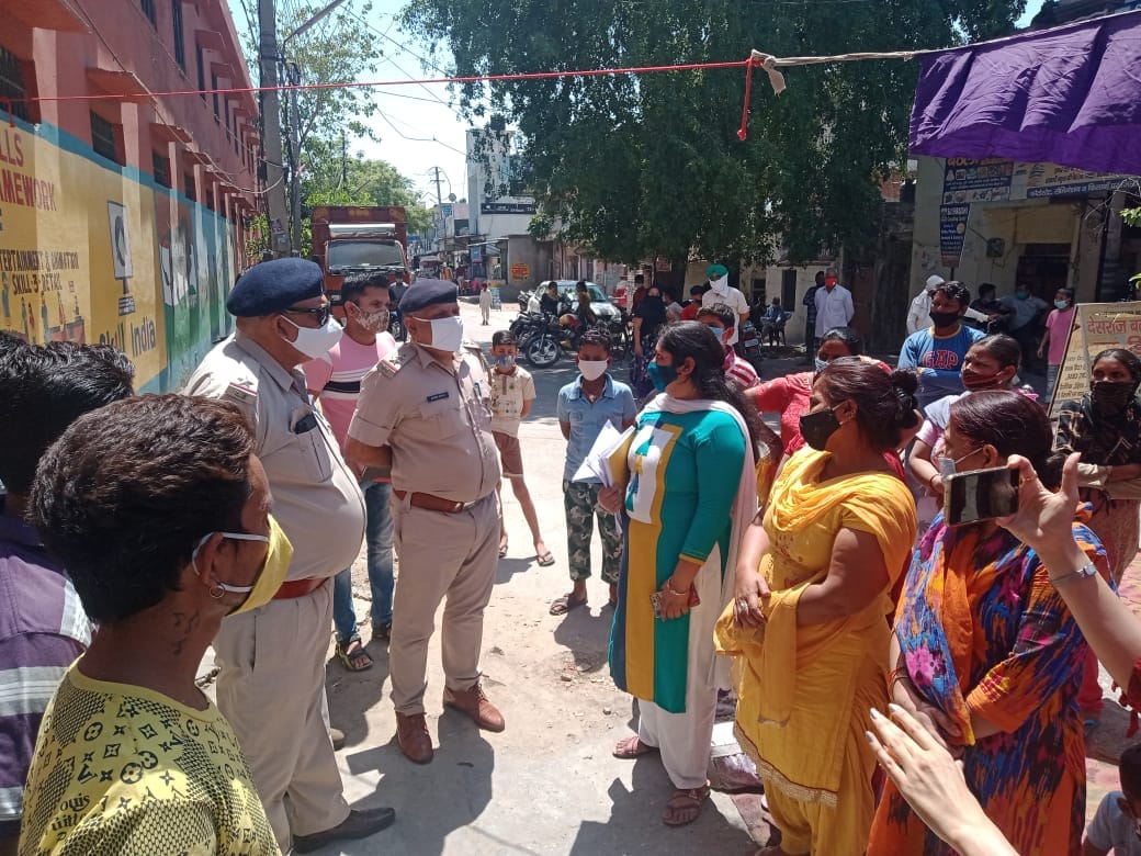 Demonstration for not getting admission in English medium, Yamunanagar