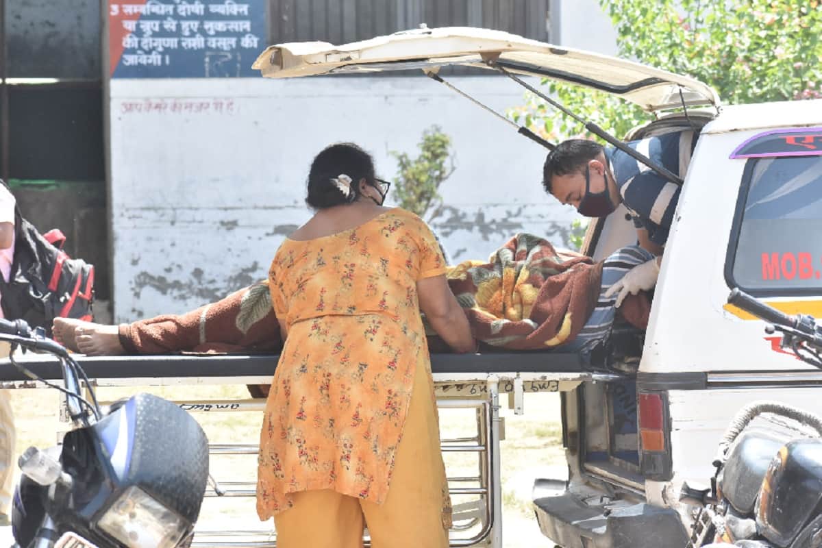 No ventilator in hospital in Meerut, oxygen clashes, CM Yogi claims  seems fake