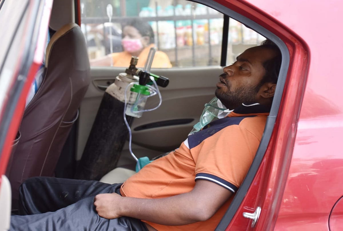government order hospitals have to attend all emergency patients within 10-15 minutes 