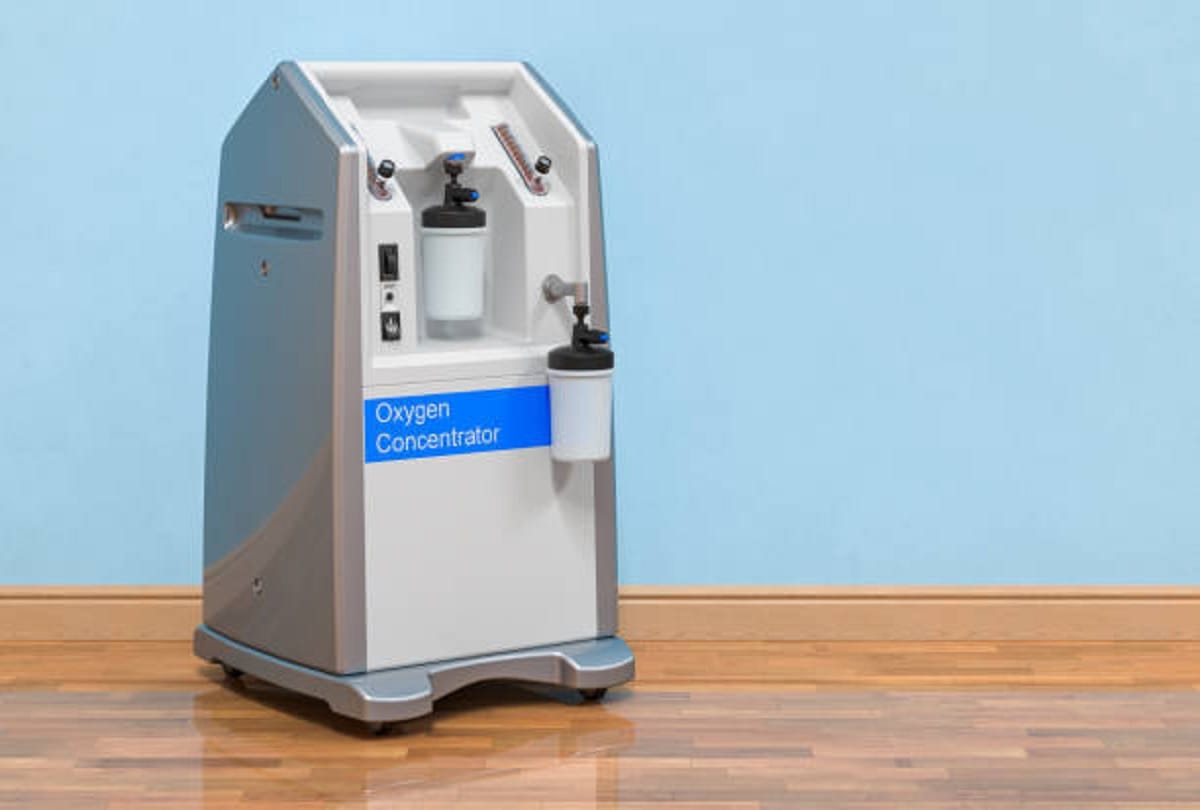 delhi police arrested two accused who sold 31 thousand rupees oxygen concentrator machine at 1.65 lakh