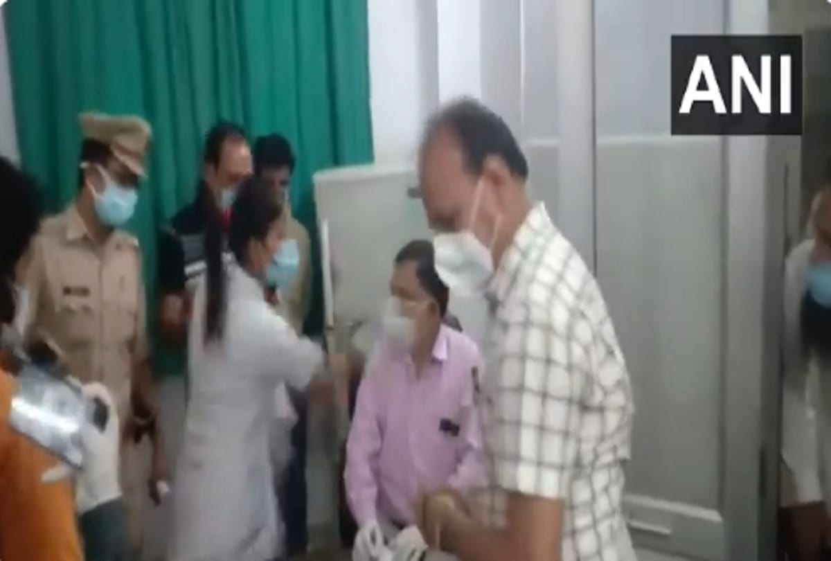doctor and nurse entered into brawl at Rampur District Hospital