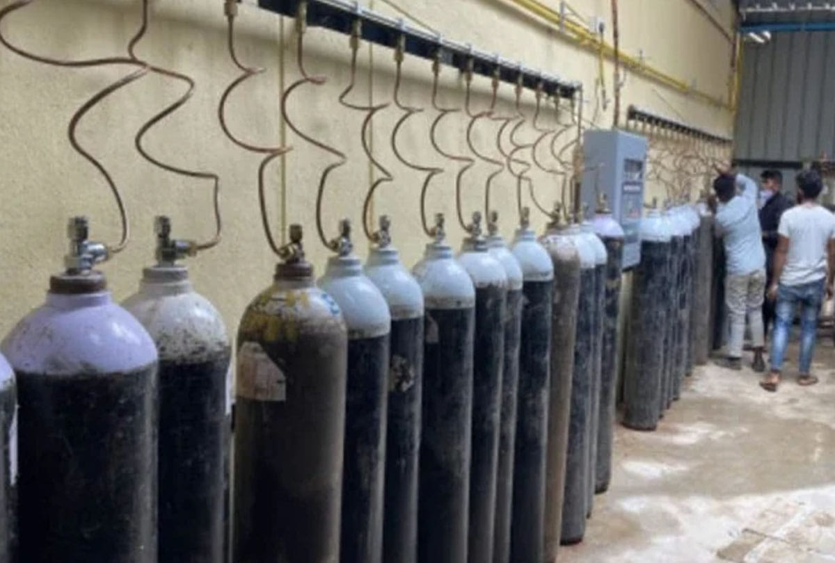 Oxygen Cylinder Scam In Agra During Corona Pandemic