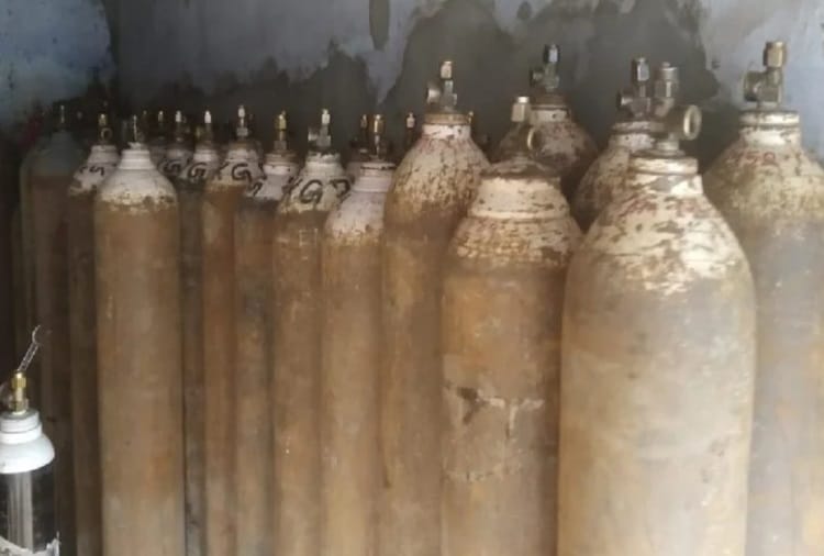 Hospital of Chandigarh threatened Relatives of Corona Patients to Demands Oxygen from Health Department