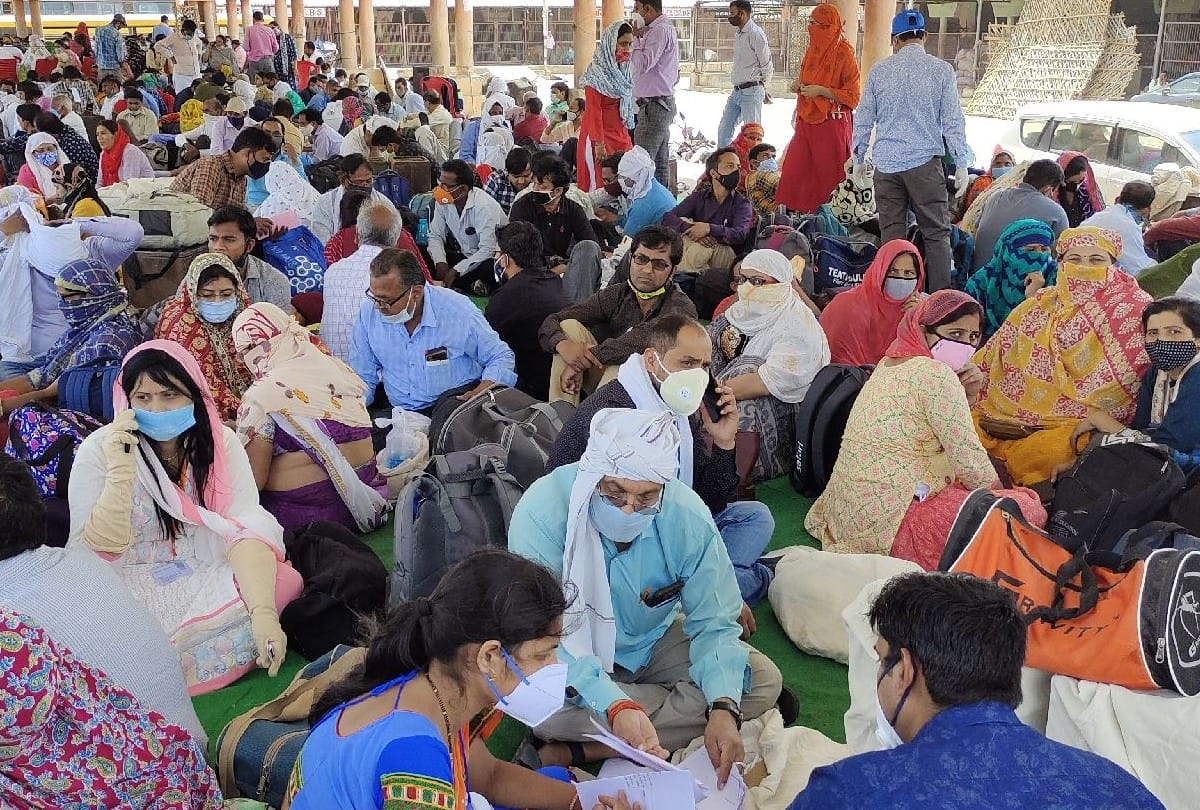 teachers demand for counting postpone of panchayat chunav in agra