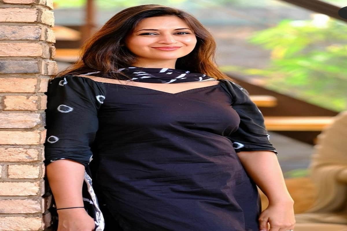 divyanka tripathis new look is inspiration for many girls in hindi