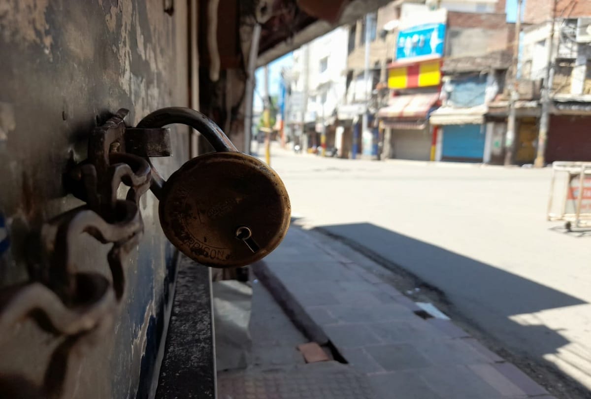 lockdown in Jammu Kashmir srinagar deserted Streets view as Corona Curfew extended till May 17