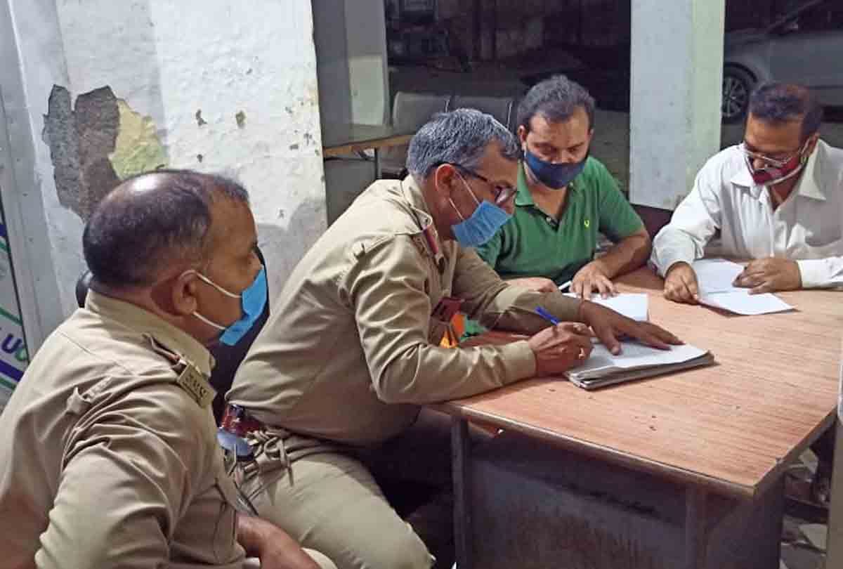 Two sides clash in Chhibramau of Kannauj, one dead