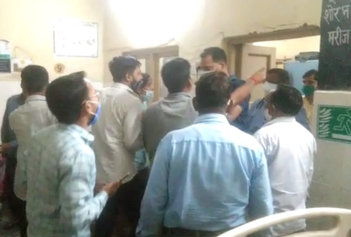 Ruckus on death of a woman in a hospital in Raebareli.