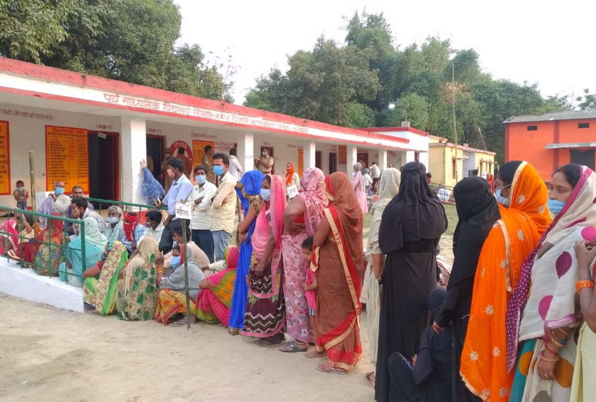 UP Panchayat Election 2021 Live updates kushinagar panchayat chunav phase 4 votting news