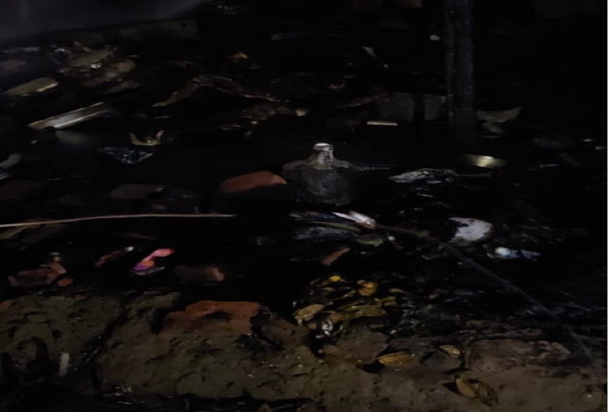 6 people of same family die alive due to fire in slum
