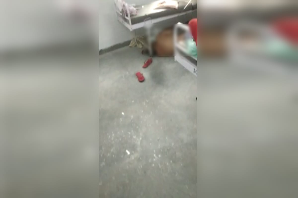 Patients suffering on the floor, semi dead bodies lying down from the beds