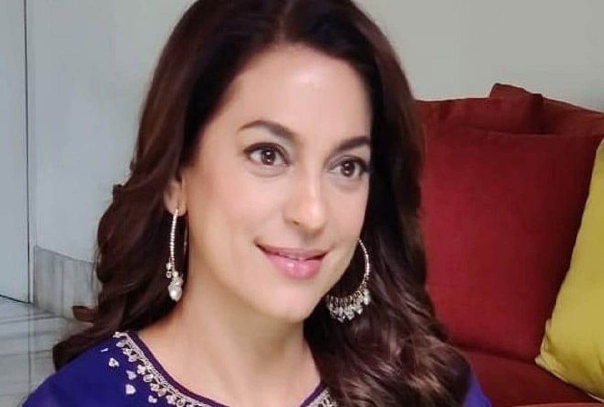 Juhi chawla share video talking about 5G said we are not against it but we do have some questions