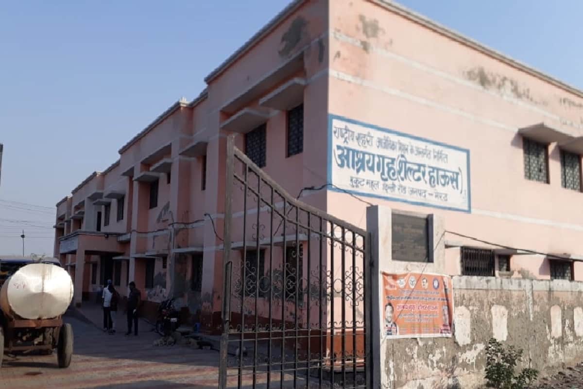 Amar Ujala Special Report: 360 beds are lying vacant in four shelter homes in Meerut and see photos