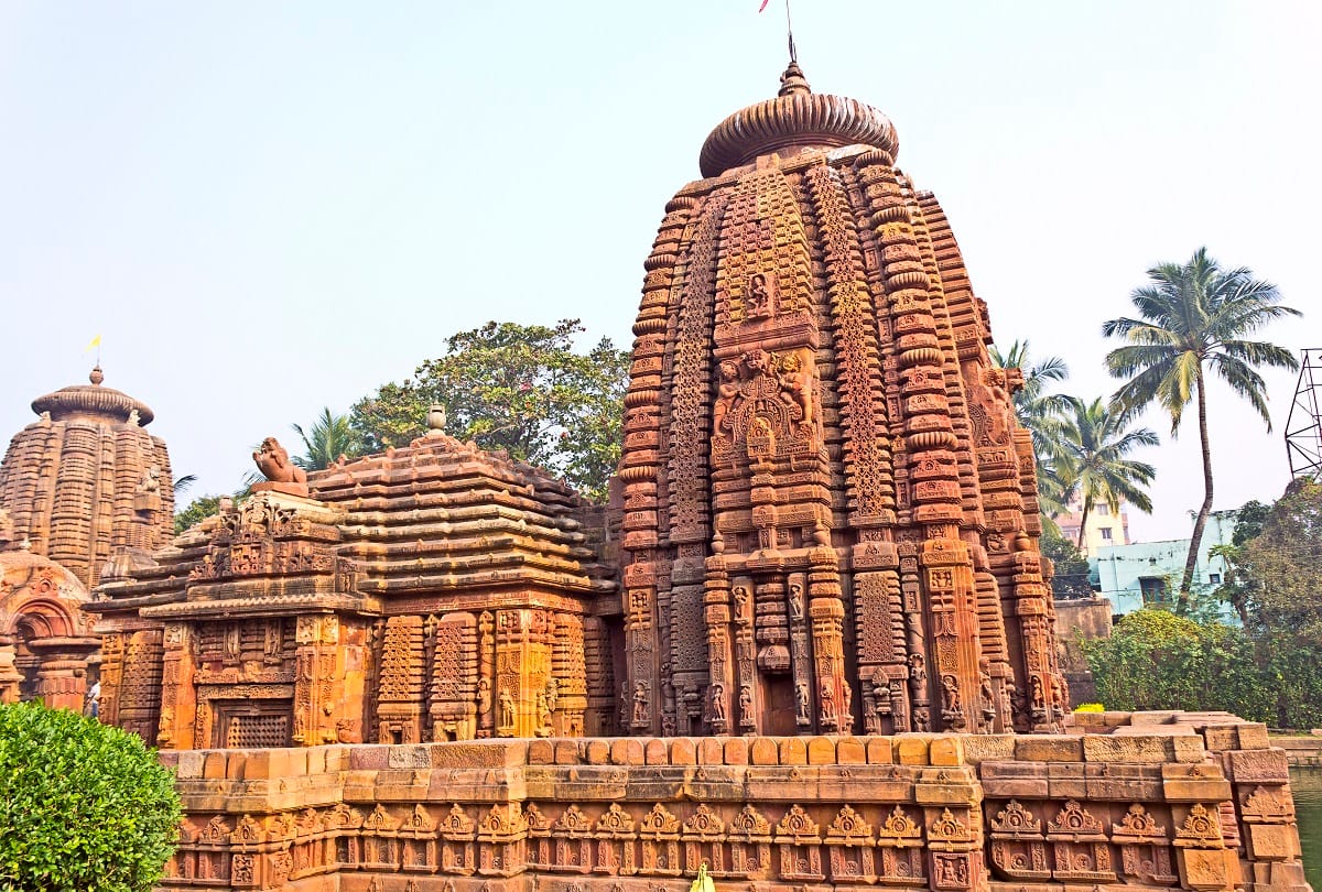 tourist guide these are best four tourist places in uttarakhand