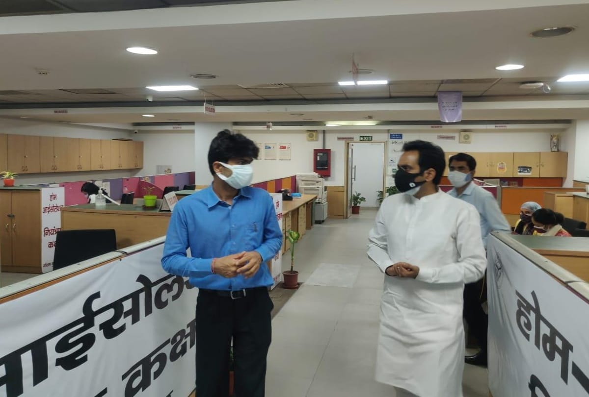 Noida bjp mla pankaj singh visit covid control room