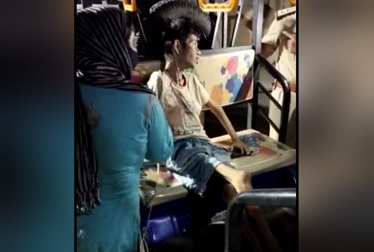 Greater noida child facing breathing problem outside oxygen plant gets relief after video goes viral