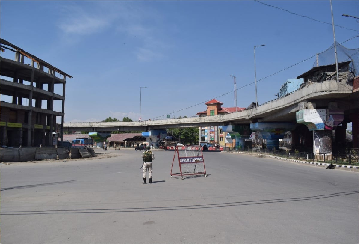 Two people died in six corona infects of a family in Kishtwar Jammu division